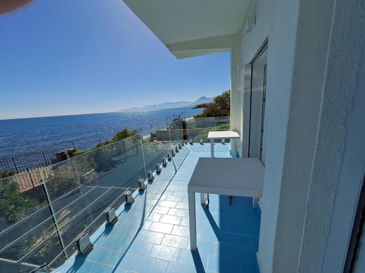 Blue Life, Sea-Luxury Rooms On The Beach Between Palermo And Cefalu' Casteldaccia Exterior photo